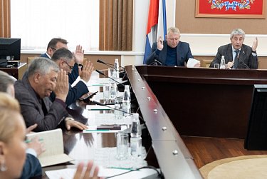 Губернатор отчитается о работе областного правительства 6 июня